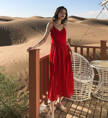 Pliseli Askılı Elbise – Şifon, Uzun Yazlık ve Özel Gün Elbisesi