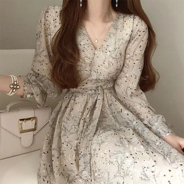 Chic Autumn Floral Long Sleeve Dress with V-Neck