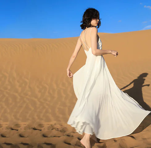 Pliseli Askılı Elbise – Şifon, Uzun Yazlık ve Özel Gün Elbisesi